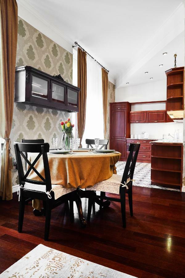 Luxury Apartment/Florianska Street Красков Екстериор снимка
